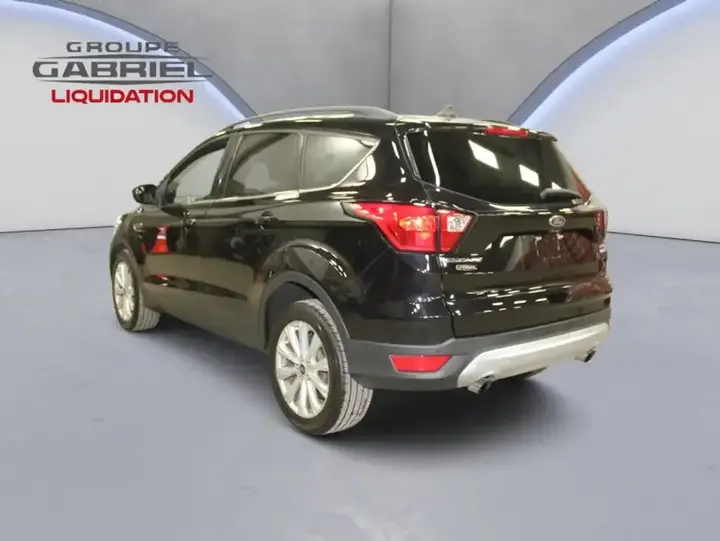 Ford Escape 2019 photo 3