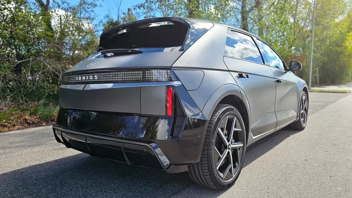 Hyundai Ioniq 5 2025 photo 3