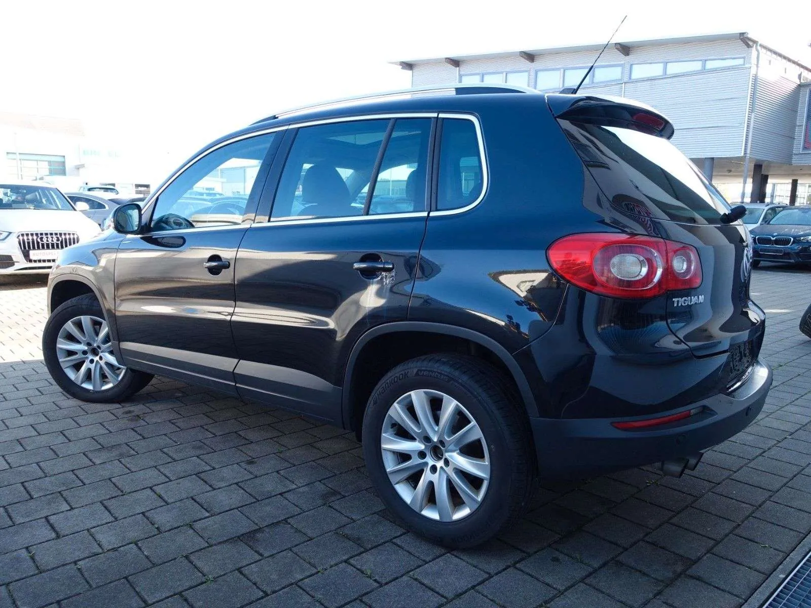 Volkswagen Tiguan 2009 photo 3
