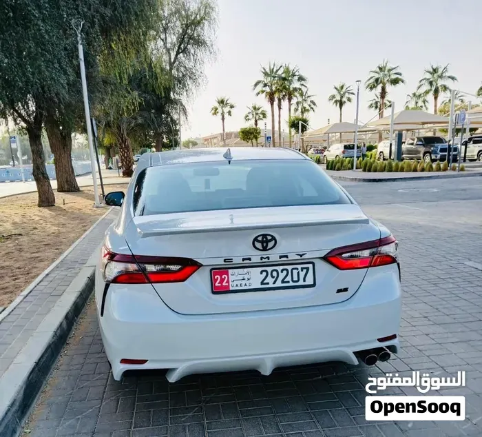 Toyota Camry 2023 photo 3