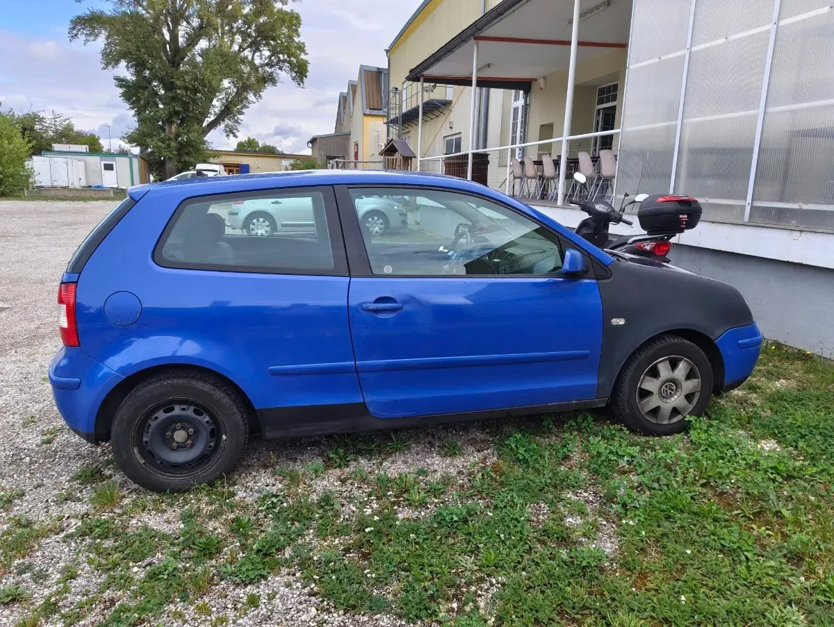Volkswagen Polo 2003 photo 2
