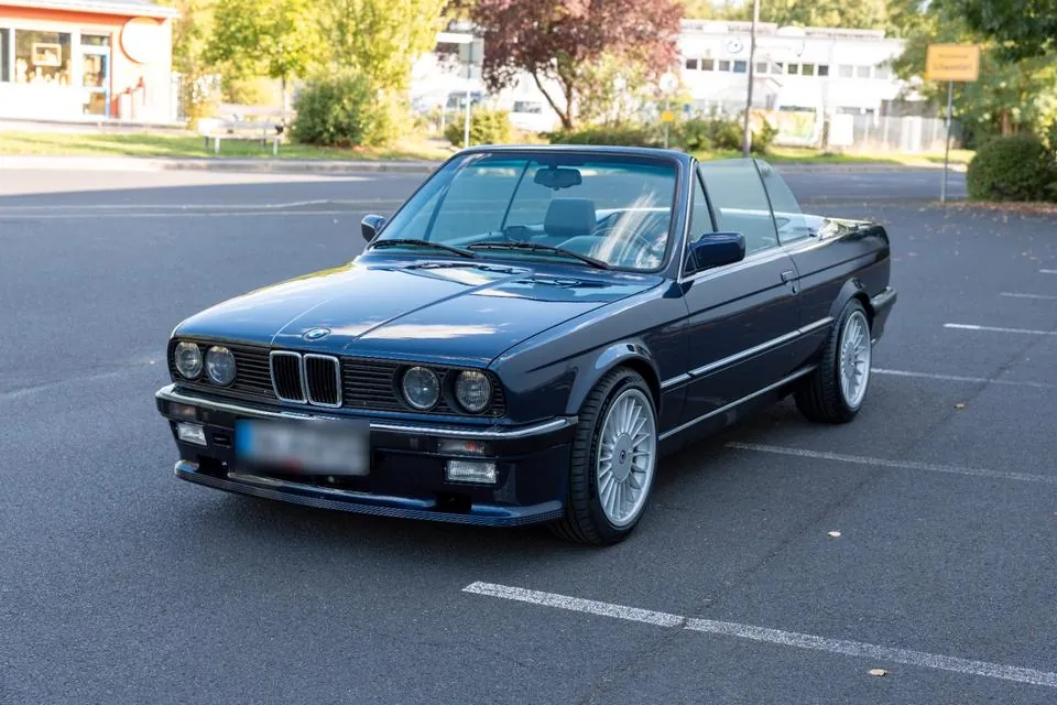 BMW E30