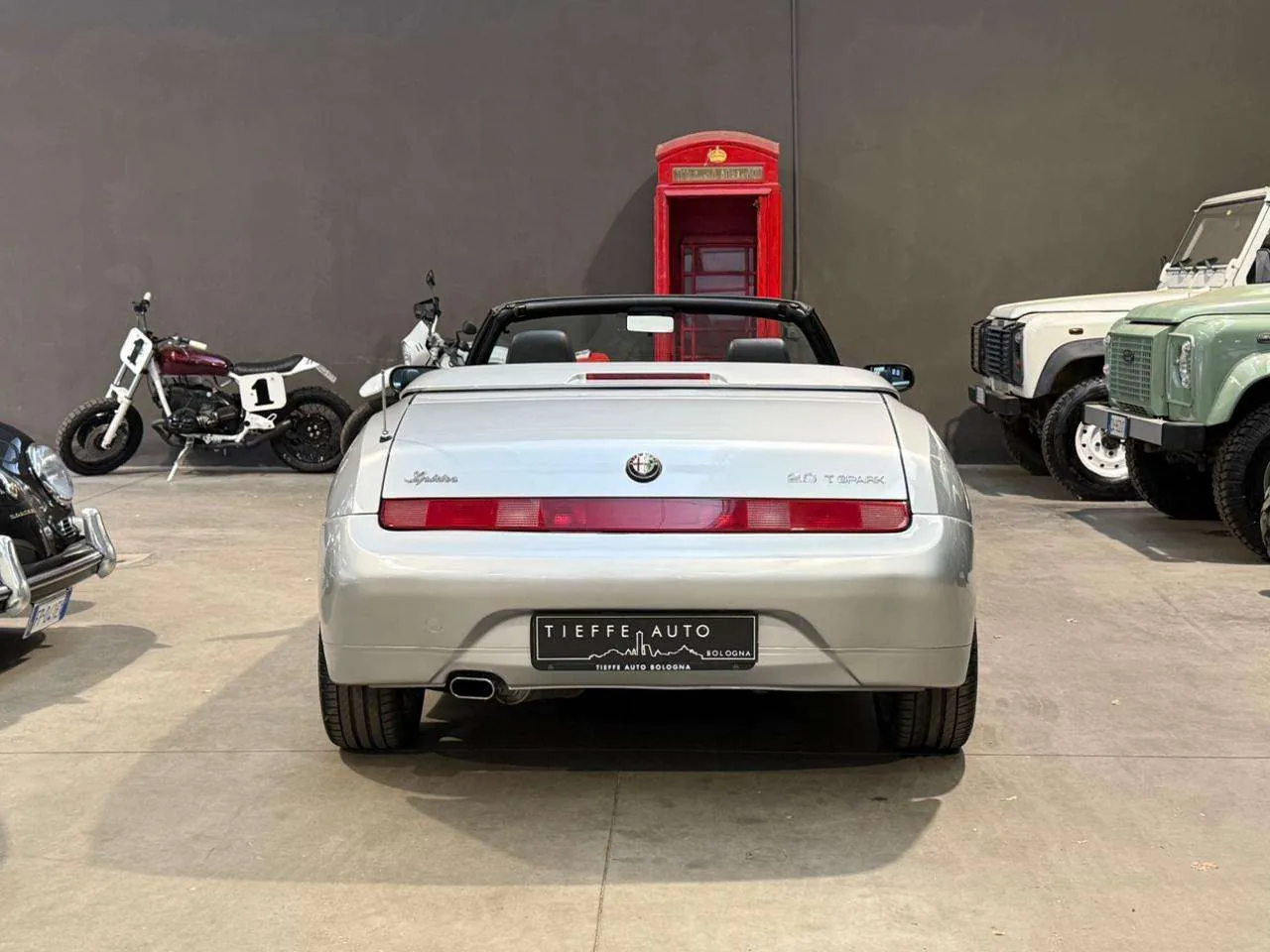 Alfa Romeo Spider 2000 photo 5