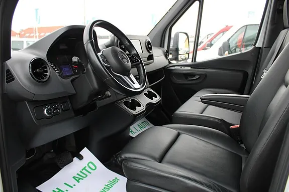 Mercedes-Benz Sprinter 2023 photo 3