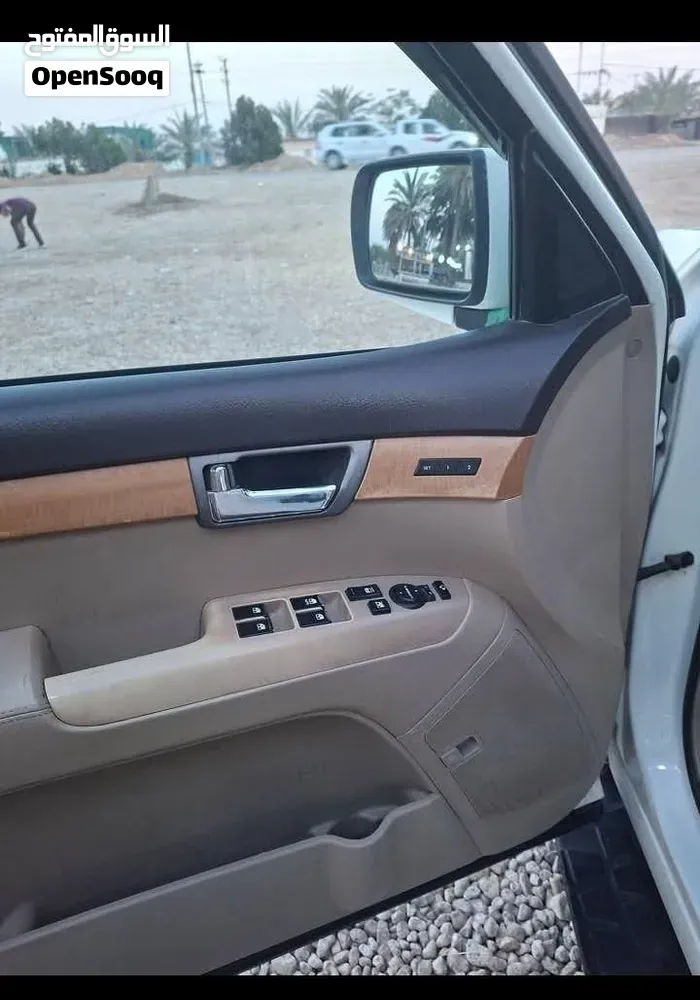Kia Mohave 2012 photo 2