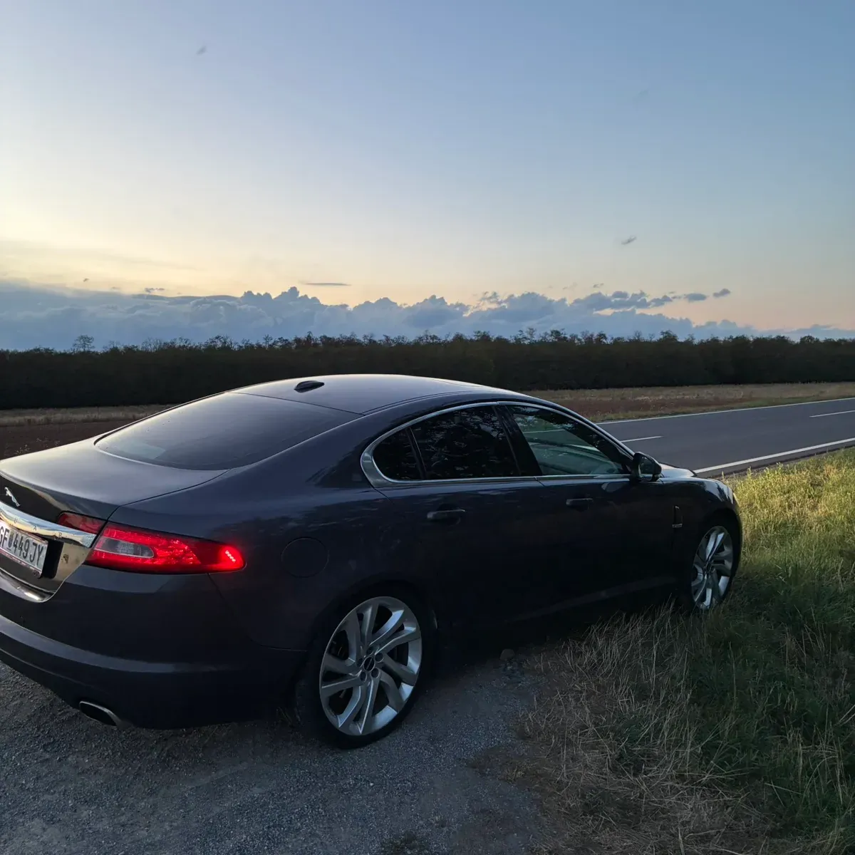 Jaguar Xf 2009 photo 2