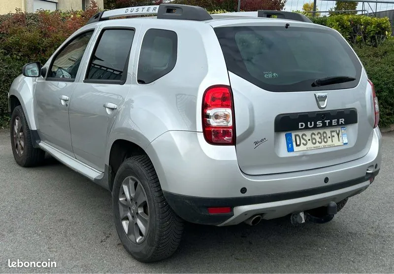 Dacia Duster 2015 photo 4