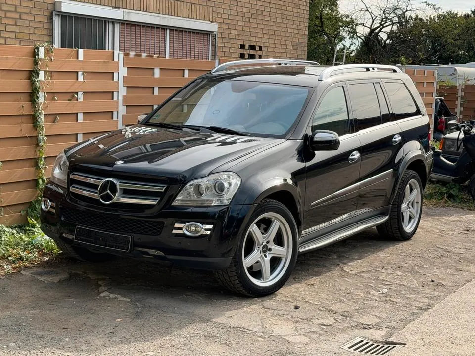Mercedes-Benz G 500