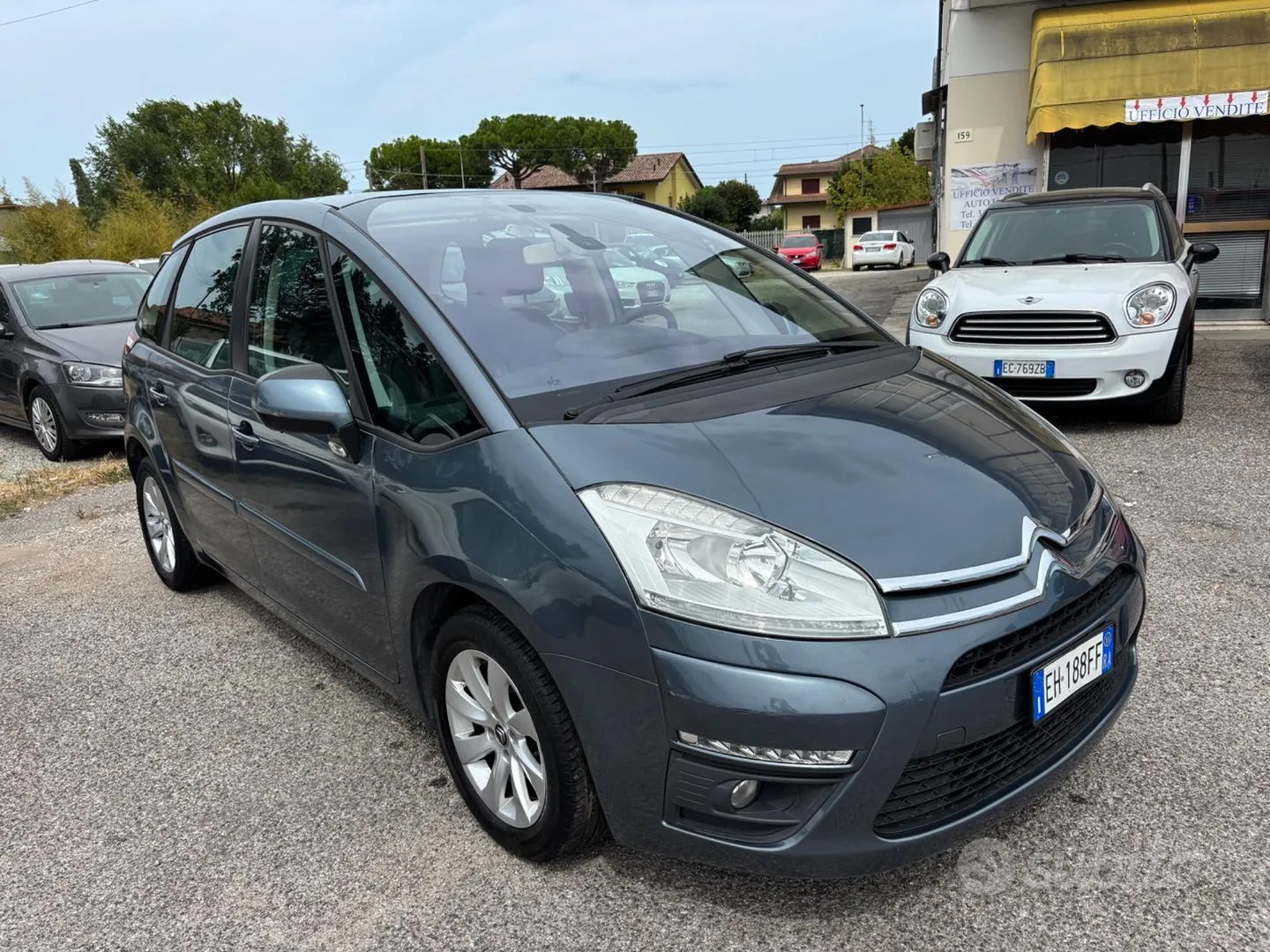 Citroen C4 Picasso 2011 photo 4