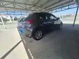 Mazda 2 2017 photo 5