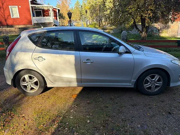 Hyundai I30 2011 photo 4