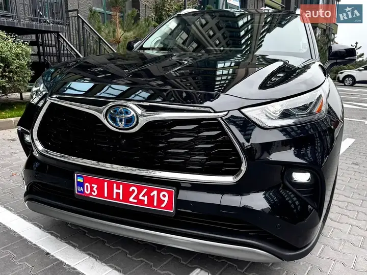 Toyota Highlander 2026 photo 2