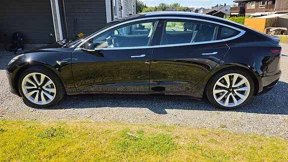 Tesla Model 3 2019 photo 4