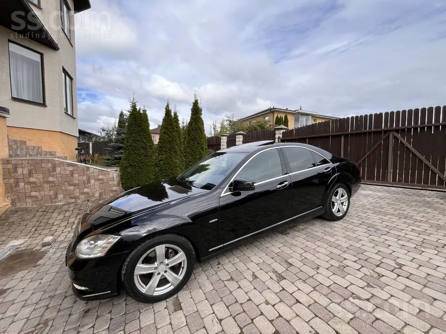Mercedes-Benz S350 2010 photo 2
