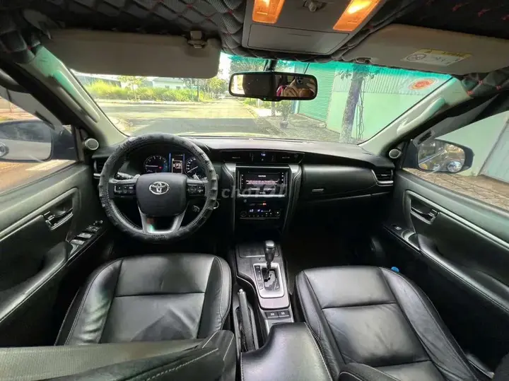 Toyota Fortuner 2022 photo 2