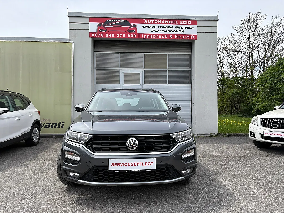 Volkswagen T-Roc 2019 photo 2