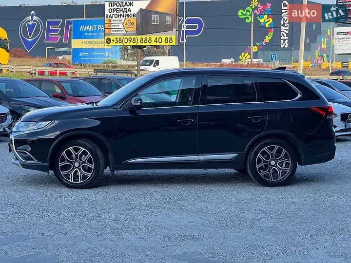 Mitsubishi Outlander 2016 photo 3