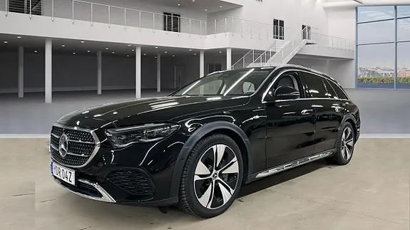 Mercedes-Benz E300 De 2025 photo 2