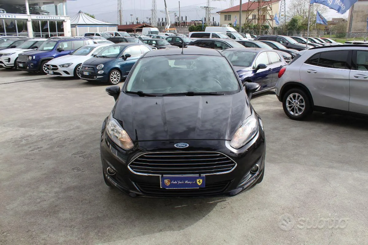 Ford Fiesta 2014 photo 2