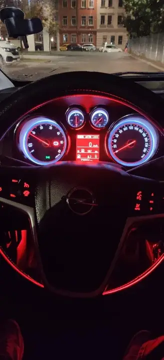 Opel Astra J