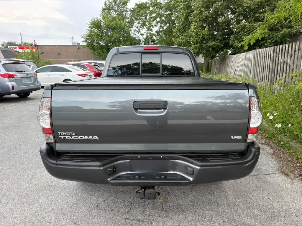 Toyota Tacoma 2011 photo 5