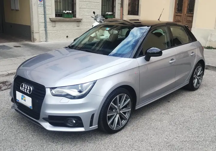 Audi A1 2014 photo 2