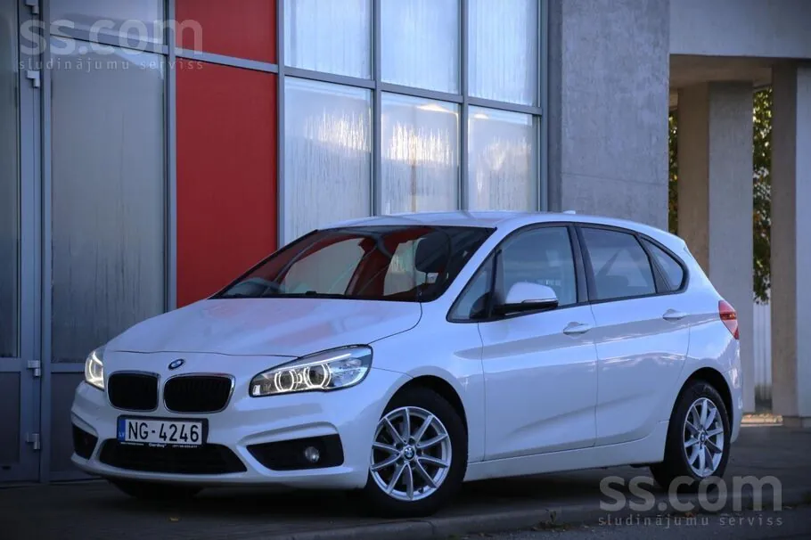 BMW 216
