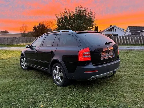 Skoda Octavia Scout 2008 photo 3