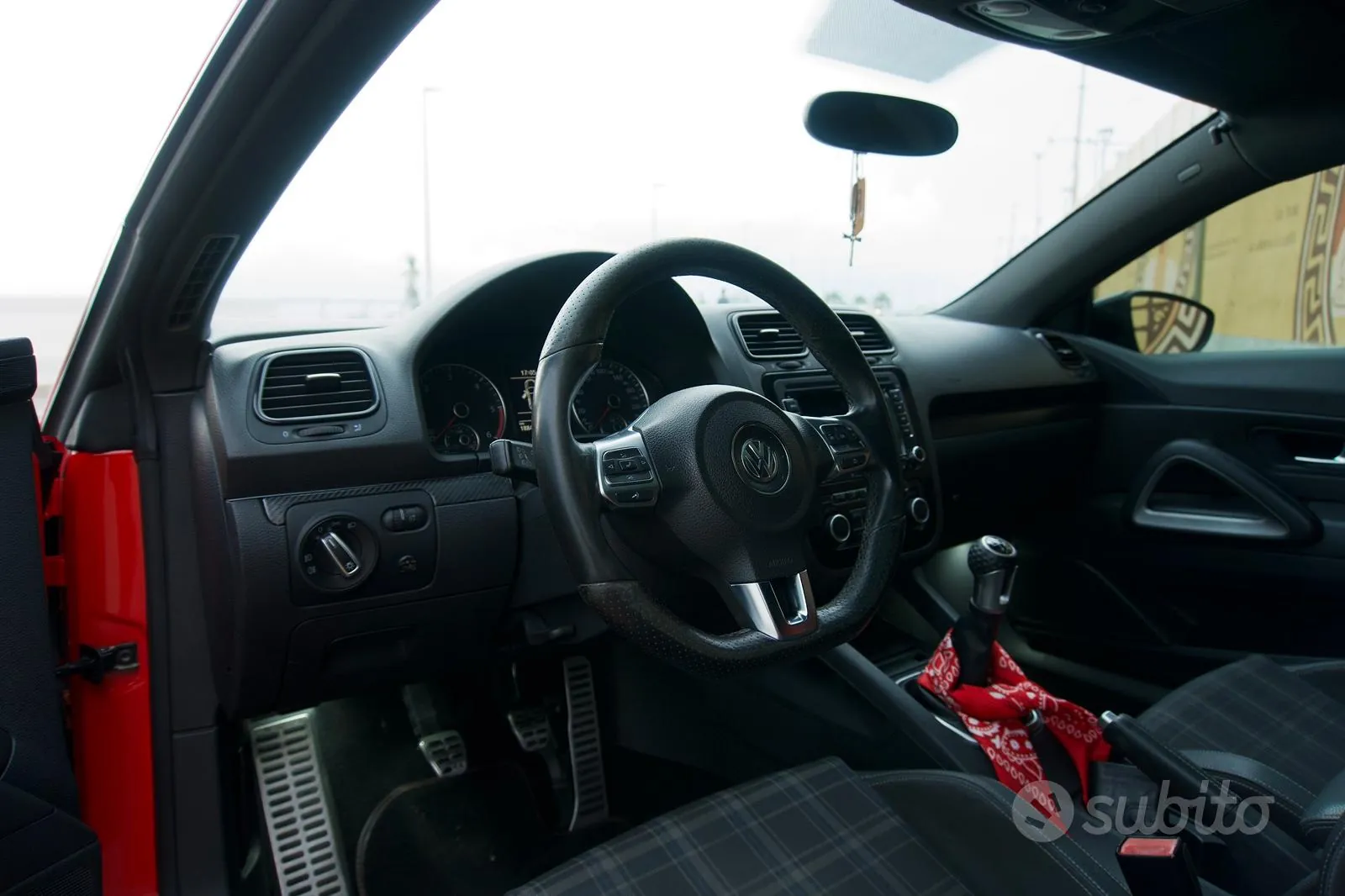 Volkswagen Scirocco 2011 photo 5