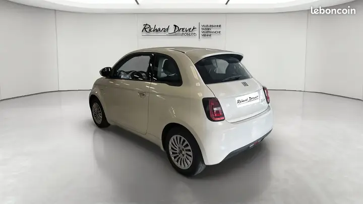 Fiat 500 2023 photo 3