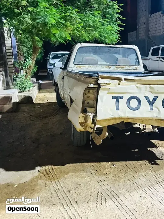 Toyota Hilux 2002 photo 4