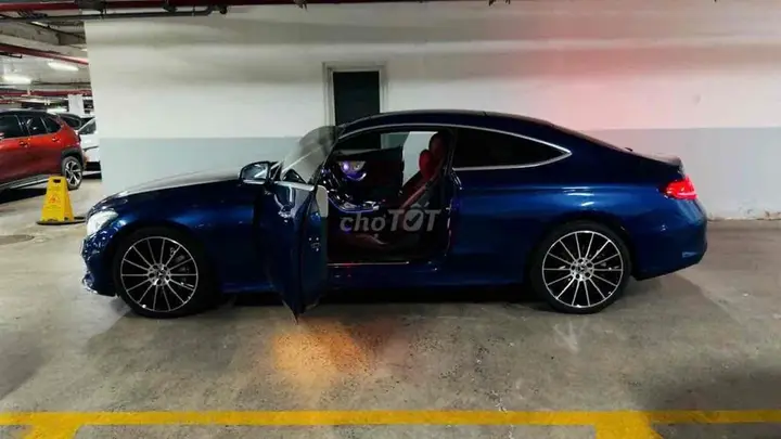 Mercedes-Benz C-Class 2018 photo 5