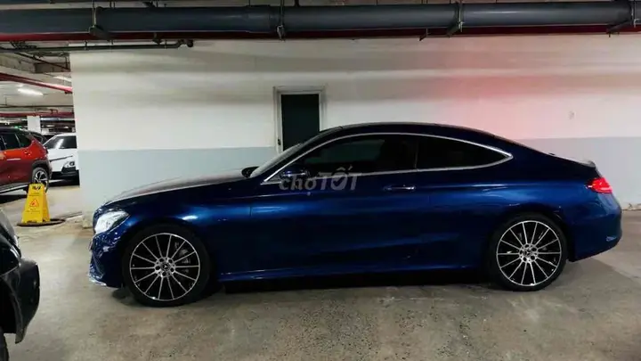 Mercedes-Benz C-Class 2018 photo 4