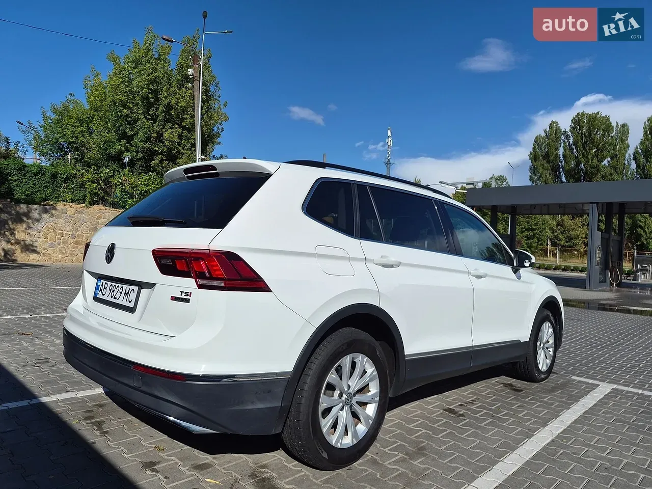 Volkswagen Tiguan 2018 photo 4