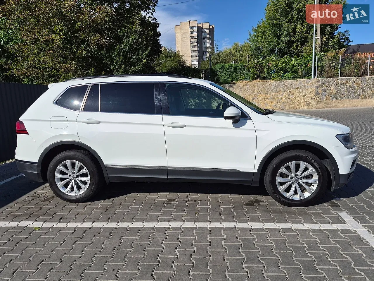 Volkswagen Tiguan 2018 photo 3