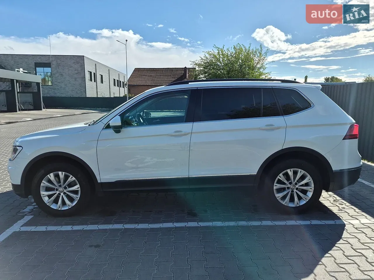 Volkswagen Tiguan 2018 photo 5