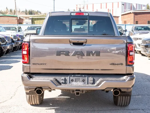 Ram 1500 Sport Crew Cab 2026 photo 5