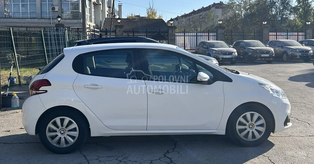 Peugeot 208 2016 photo 4