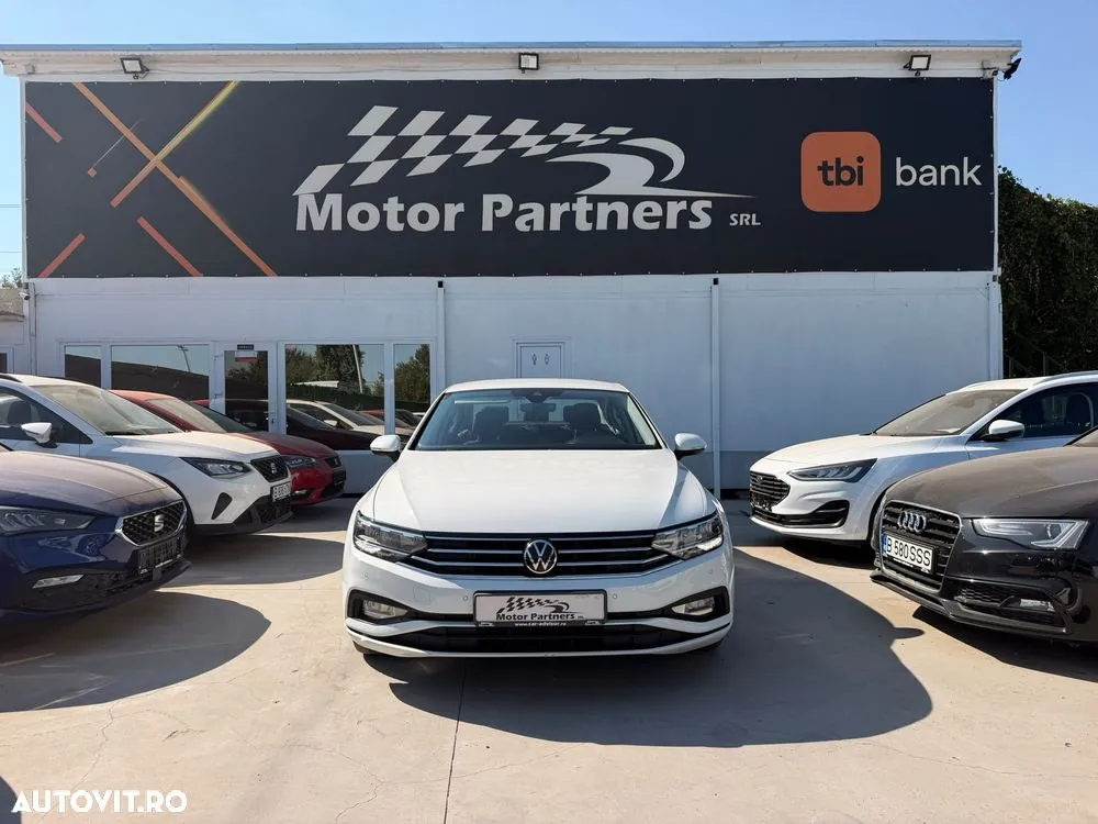 Volkswagen Passat 2021 photo 2