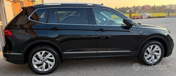 Volkswagen Tiguan Allspace 2023 photo 4
