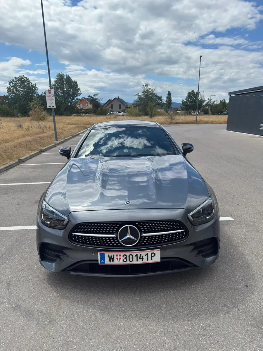 Mercedes-Benz E-Class 2021 photo 3