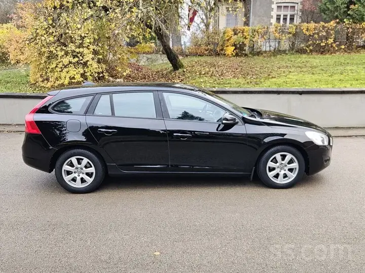 Volvo V60 2011 photo 5