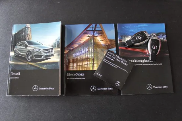 Mercedes-Benz B 180 2016 photo 2