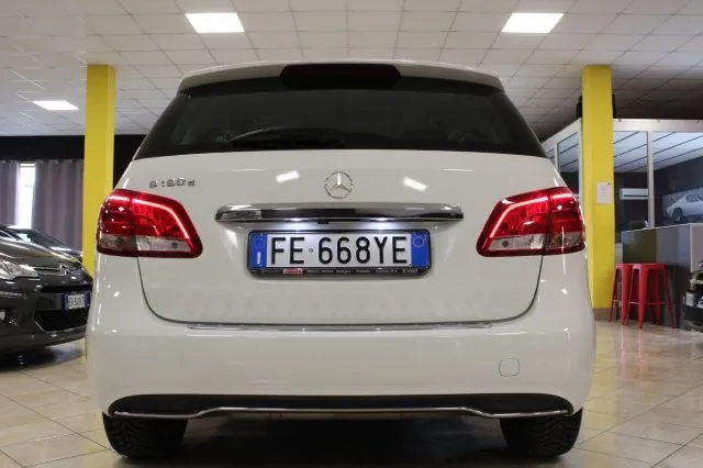 Mercedes-Benz B 180 2016 photo 5
