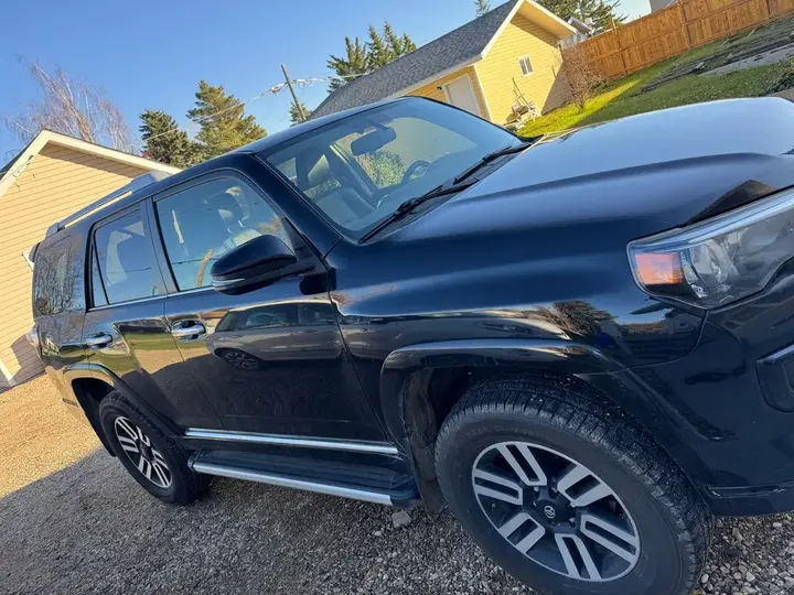 Toyota 4Runner 2018 photo 2