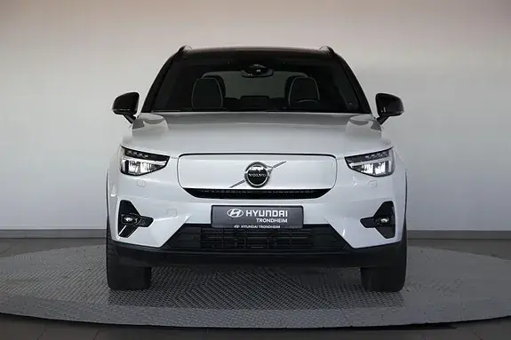 Volvo Xc40 2023 photo 2