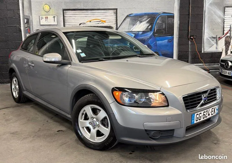 Volvo C30 2008 photo 2