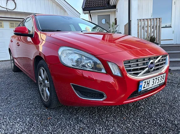 Volvo V60 2013 photo 3