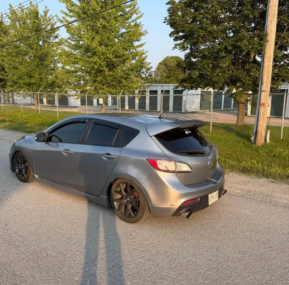 Mazda Mazdaspeed3 2010 photo 3