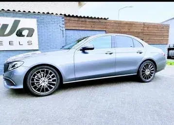 Mercedes-Benz E-Class 2020 photo 3